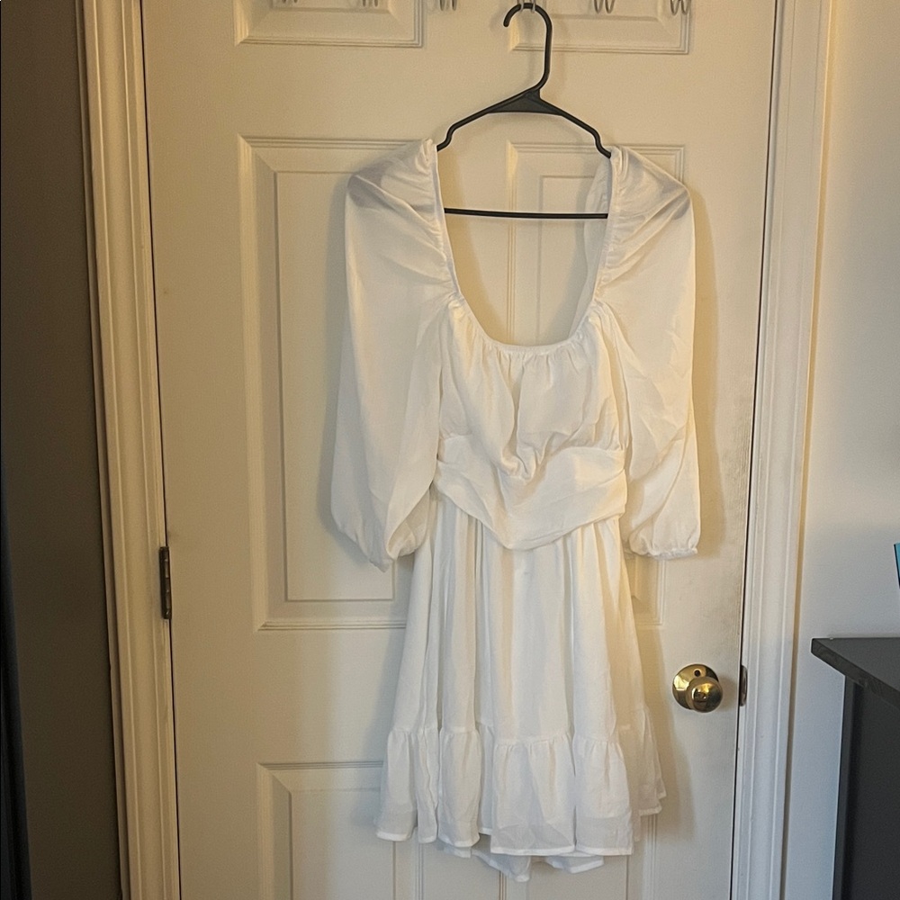 Elegant White Puff Sleeve Dress